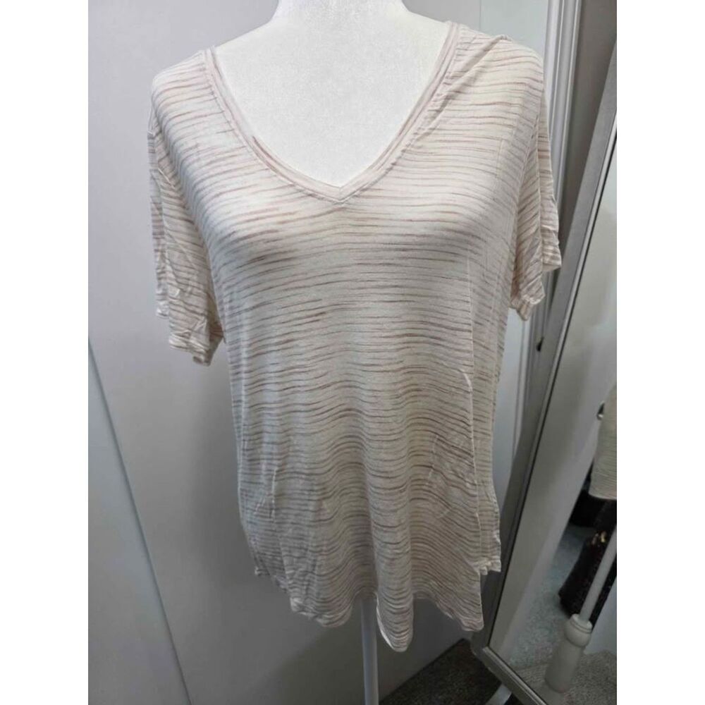 Old Navy Luxe V-Neck T-Shirt Size Large